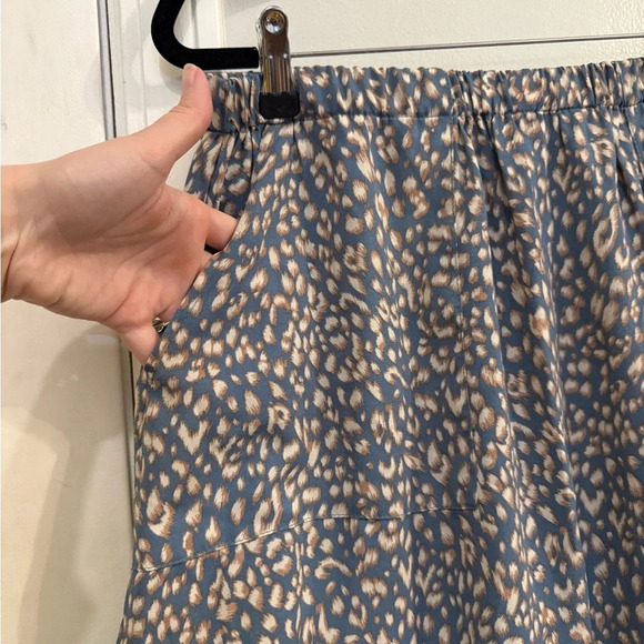 Umgee Leopard Print Mini Skirt Blue Linen Blend Size Large - Picture 4 of 8